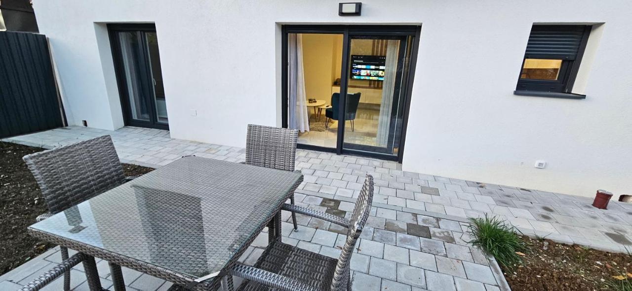 Superior Apartment Lisinski - Private Parking - 2 & 3 Bedroom Загреб Екстериор снимка